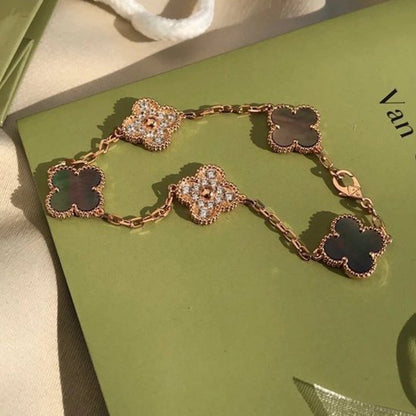 [Dawnora Jewelry] CLOVER 5 MOTIF GRAY MOP BRACELET COLLECTION