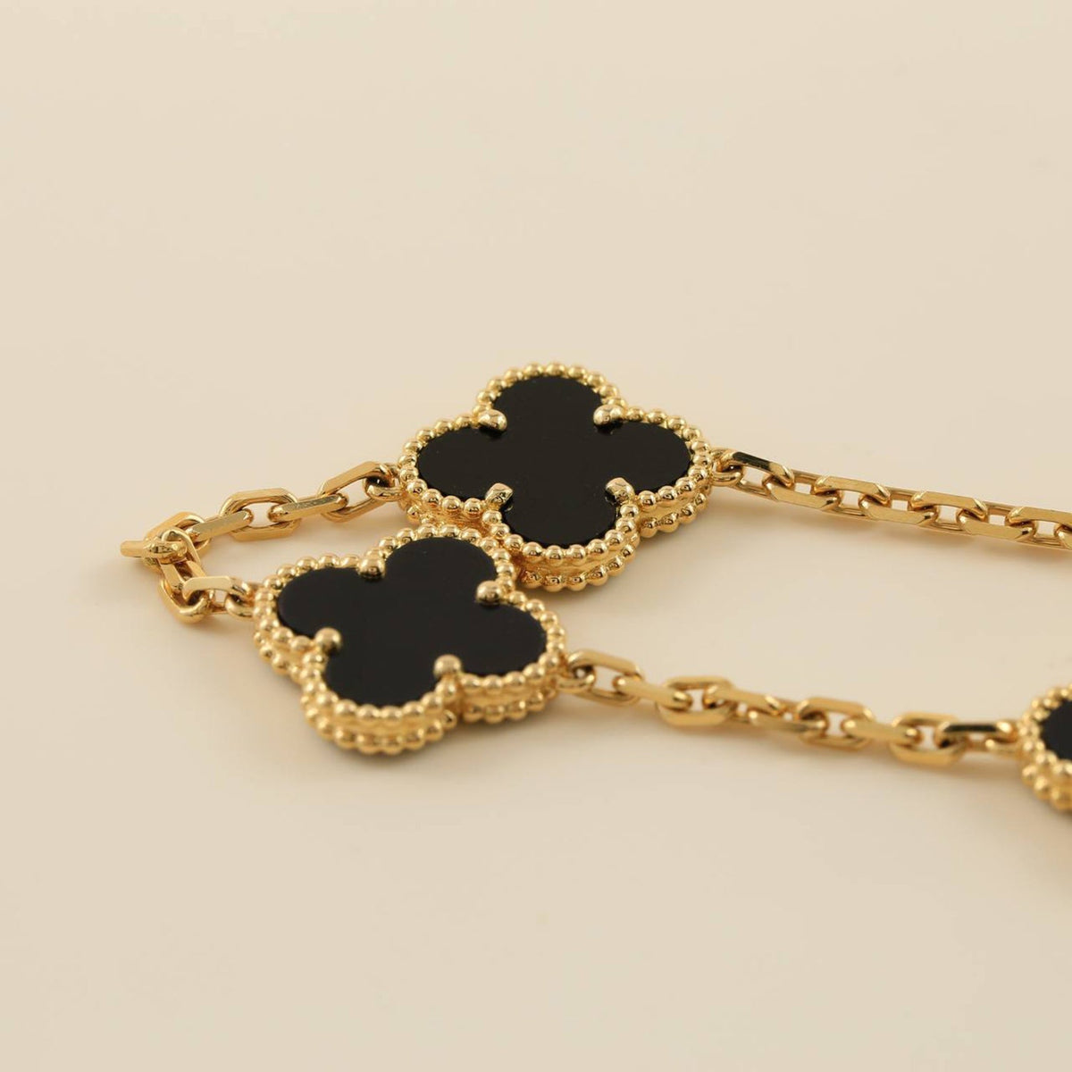 [Dawnora Jewelry] CLOVER 5 MOTIF ONYXS BRACELET COLLECTION