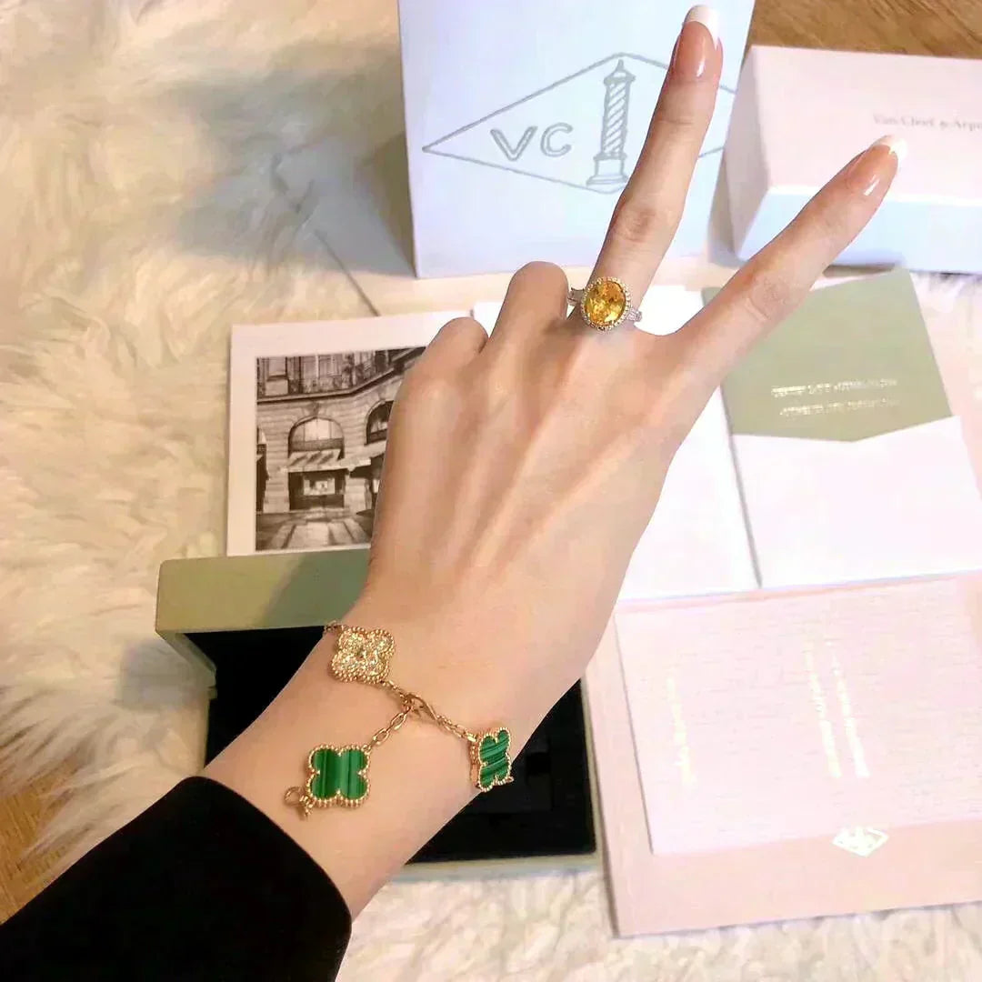 [Dawnora Jewelry] CLOVER 5 MOTIF MALACHITE BRACELET COLLECTION