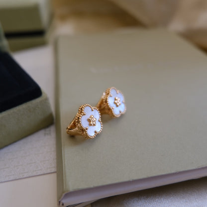 [Dawnora Jewelry]LUCKY PINK GOLD WHITE MOP EARRINGS