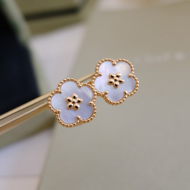[Dawnora Jewelry]LUCKY PINK GOLD WHITE MOP EARRINGS