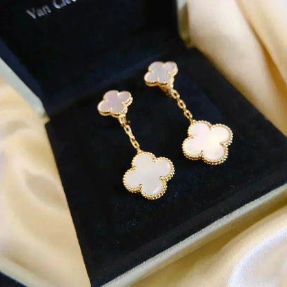 [Dawnora Jewelry]CLOVER 2 MOTIF WHITE MOP EARRINGS