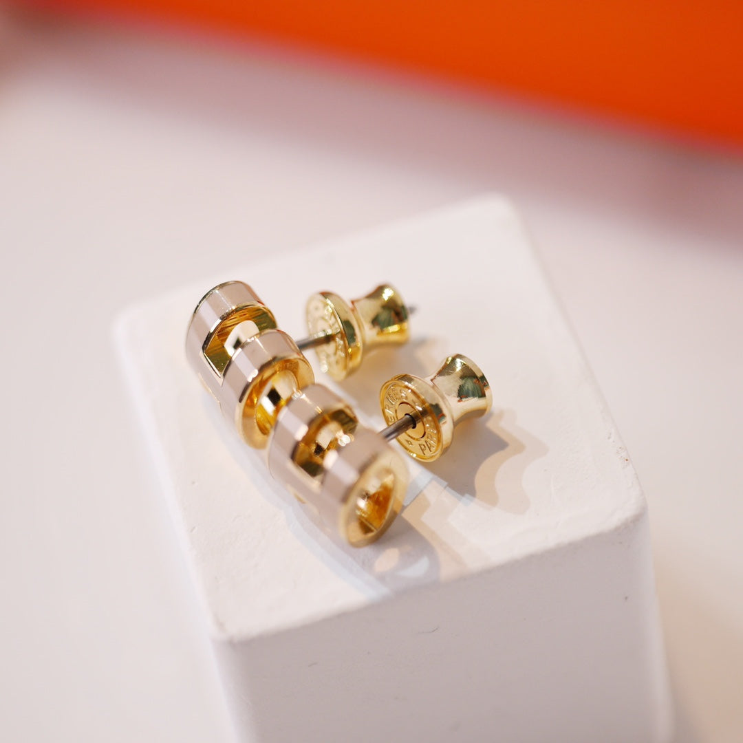 [Dawnora Jewelry]MINI POP H GOLD EARRINGS GREY