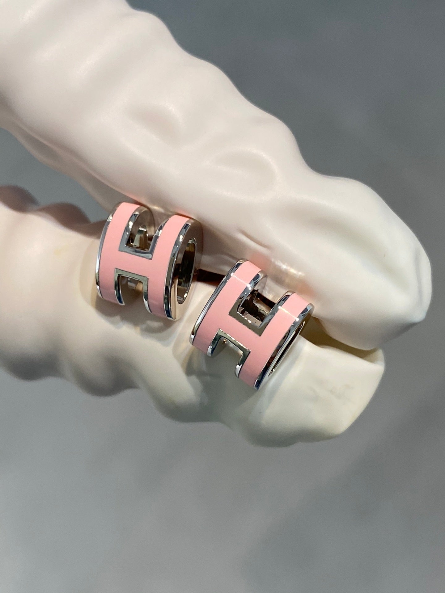 [Dawnora Jewelry]MINI POP H SILVER EARRINGS PINK