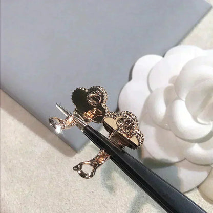 [Dawnora Jewelry]CLOVER MEDIUM 1 MOTIFS  PINK MOP DIAMOND EARRINGS