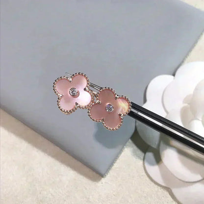[Dawnora Jewelry]CLOVER MEDIUM 1 MOTIFS  PINK MOP DIAMOND EARRINGS