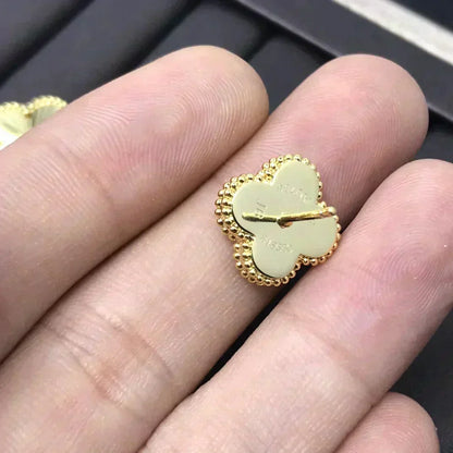 [Dawnora Jewelry]CLOVER MINI 9.5MM LASER EARRINGS