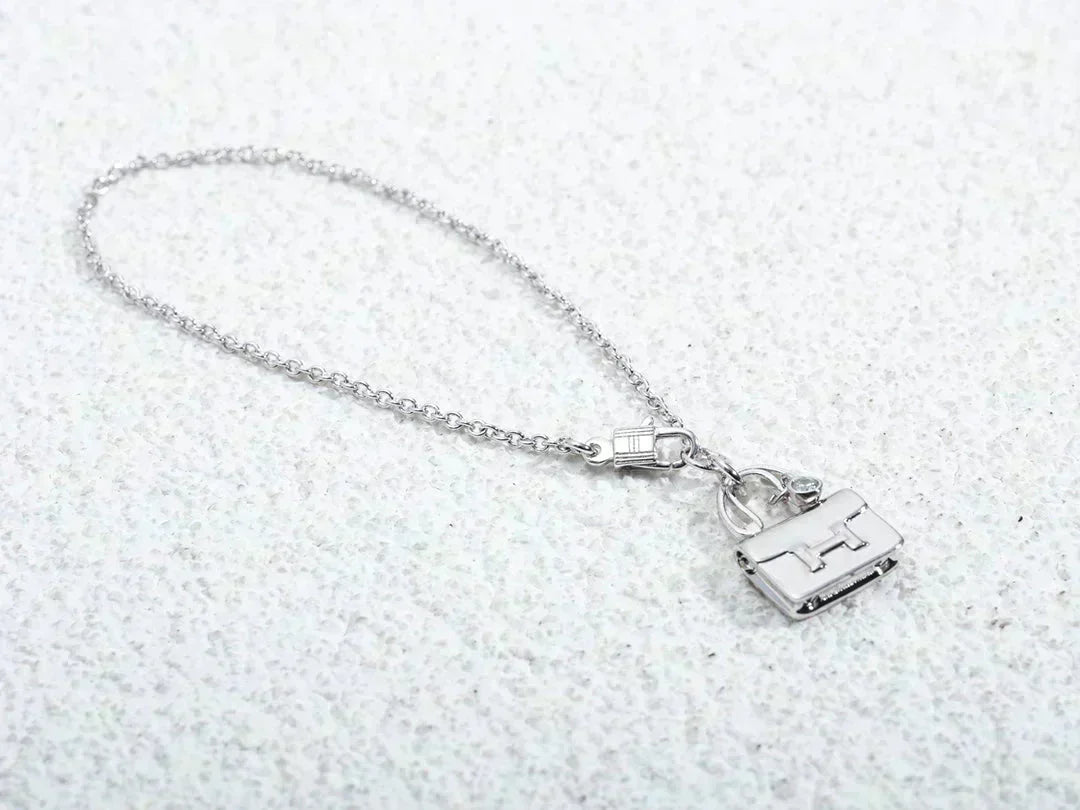[Dawnora Jewelry]AMULETTE PEDANT SILVER NECKLACE