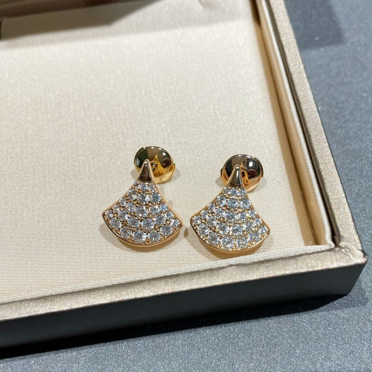 [Dawnora Jewelry]DREAM STUD EARRINGS DIAMOND