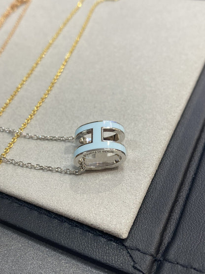 [Dawnora Jewelry]POP H LIGHT BLUE NECKLACE