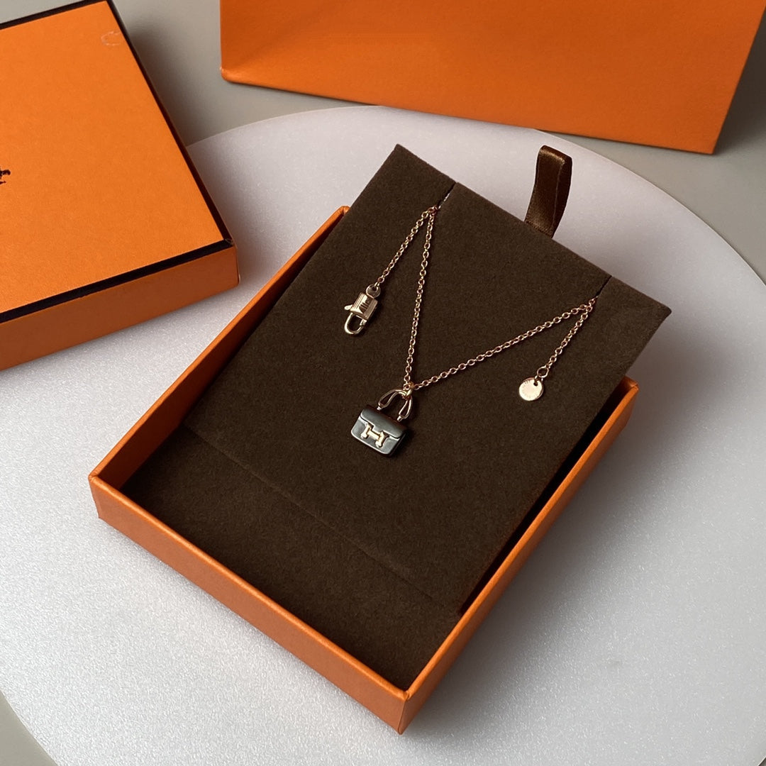[Dawnora Jewelry]CONSTANCE BLACK PEDANT PINK GOLD NECKLACE