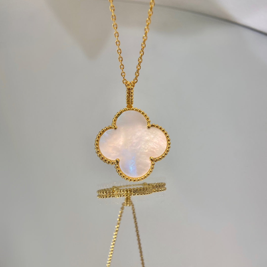 [Dawnora Jewelry]CLOVER 25MM MOP LARGE PENDANT NECKLACE