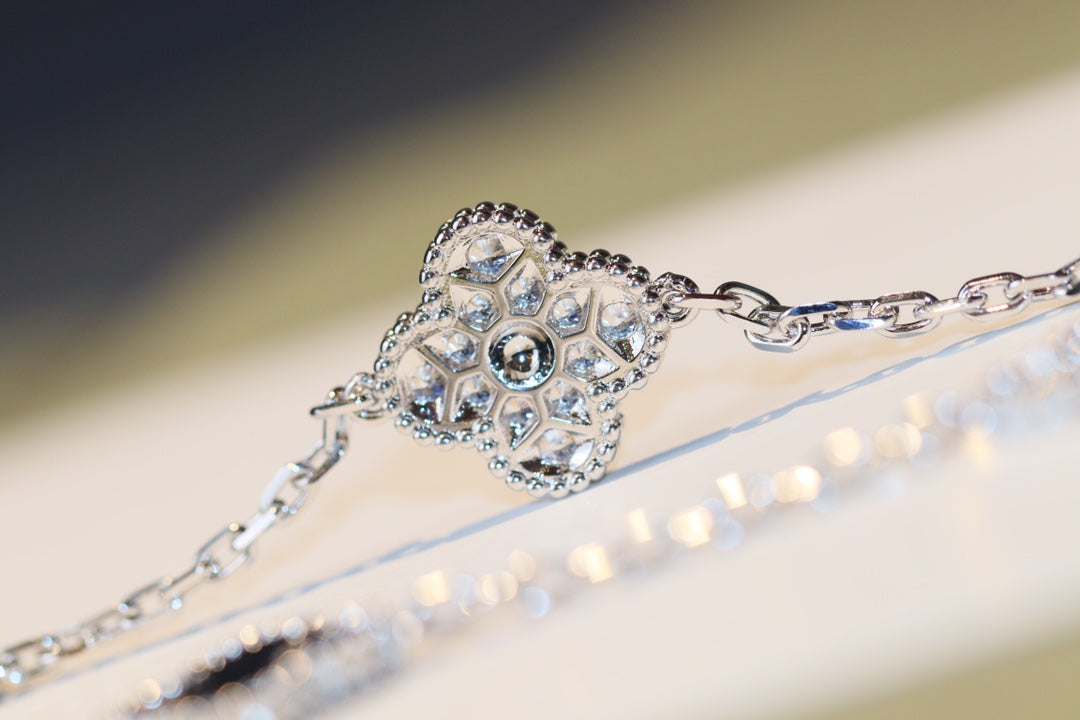 [Dawnora Jewelry]CLOVER 20 MOTIFS ONYX DIAMOND SILVER