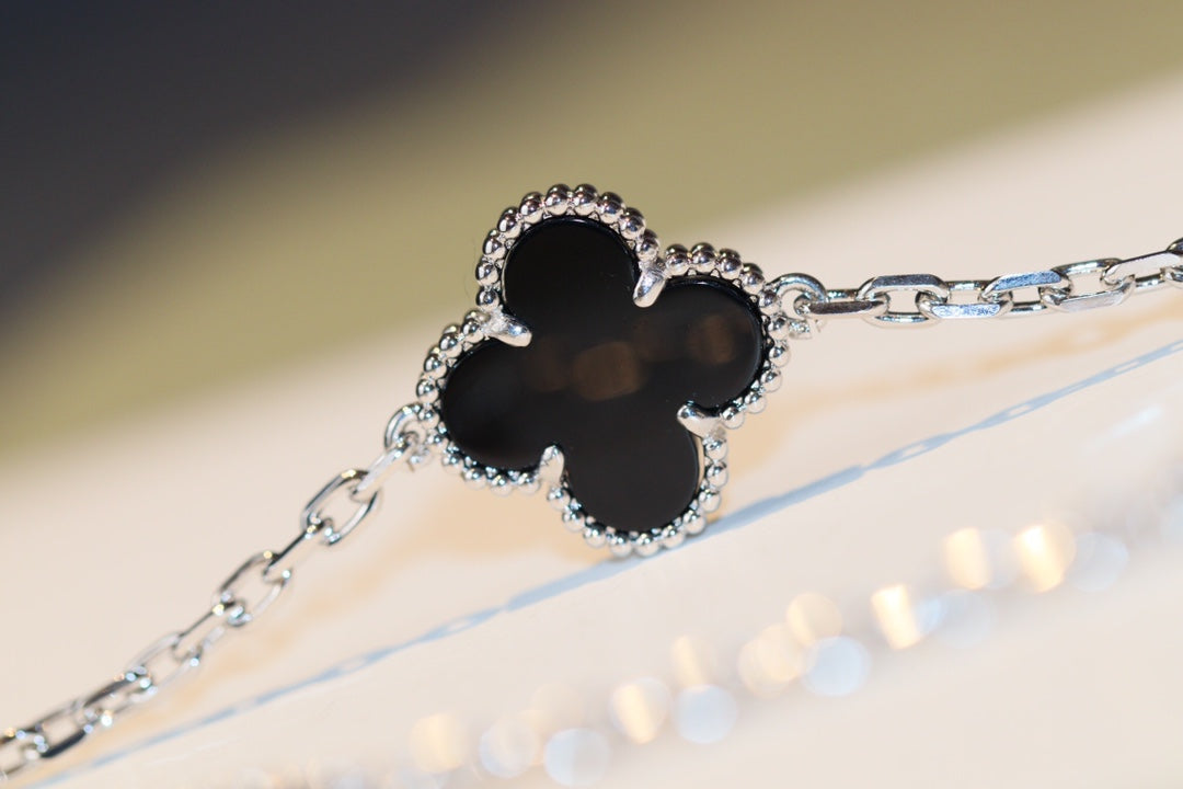 [Dawnora Jewelry]CLOVER 20 MOTIFS ONYX DIAMOND SILVER