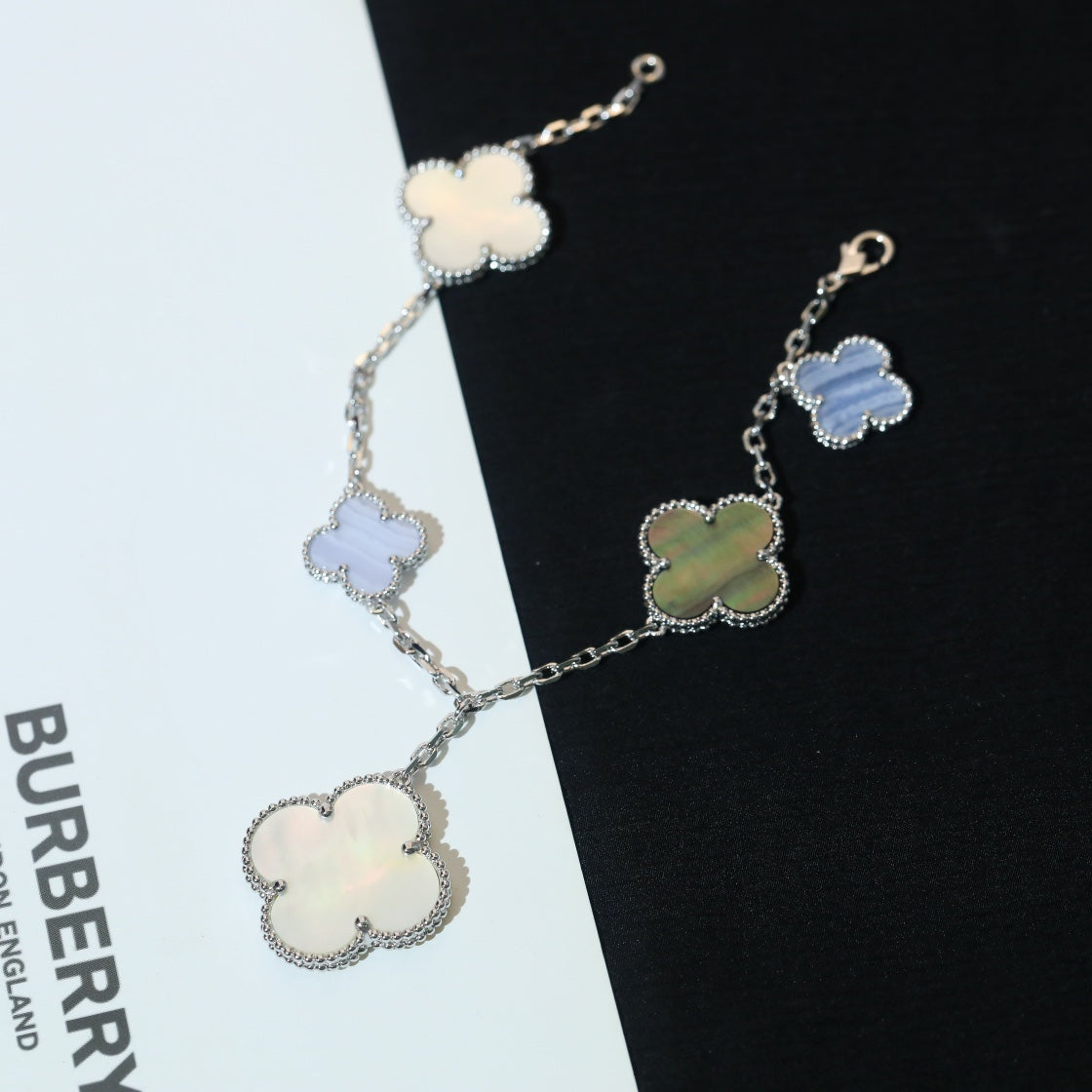 [Dawnora Jewelry]CLOVER BRACELET 5 MOTIFS MOP CHALCEDONY SILVER