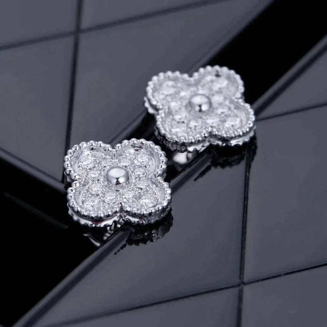 [Dawnora Jewelry]CLOVER 1 MOTIFS DIAMOND STUD EARRINGS SILVER