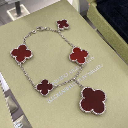 [Dawnora Jewelry]CLOVER 5 MOTIFS SIVLER CARNELIAN BRACELET