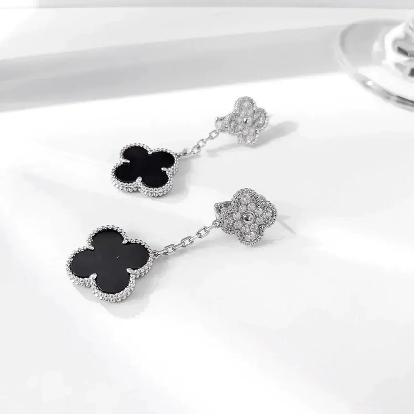 [Dawnora Jewelry]CLOVER 2 MOTIFS  DIAMOND ONYX EARRINGS SILVER