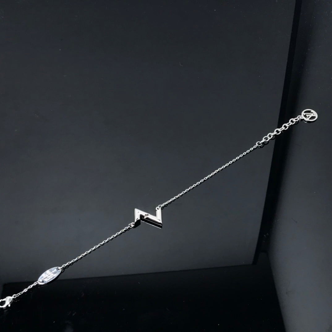 [Dawnora Jewelry]VOLT LV LOGO BRACELET