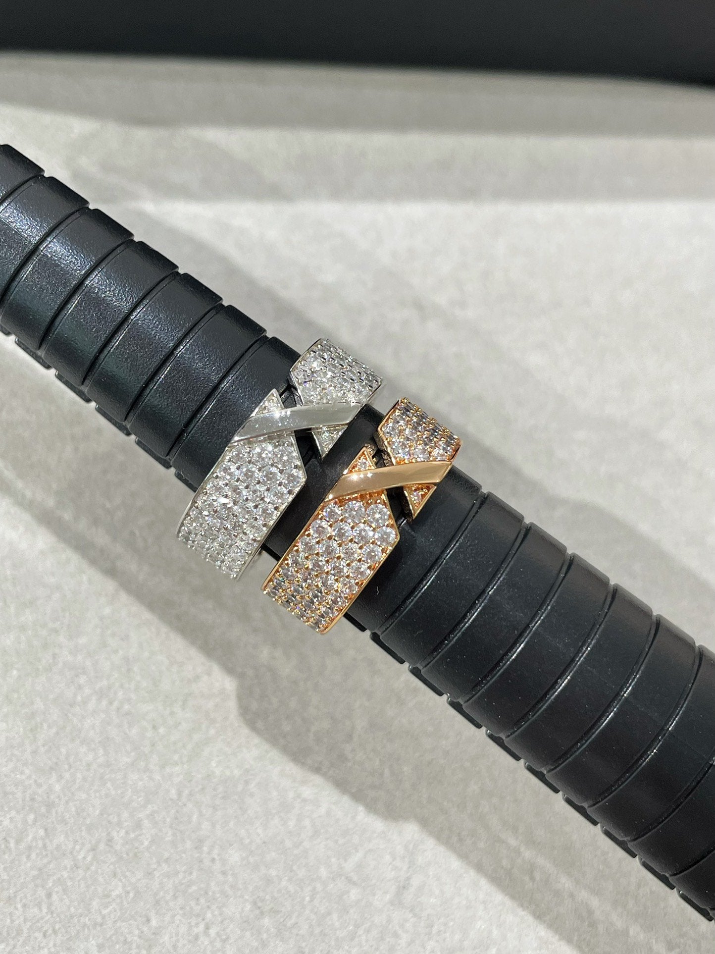 [Dawnora Jewelry]LIENS EVIDENCE  DIAMOND PAVED RING