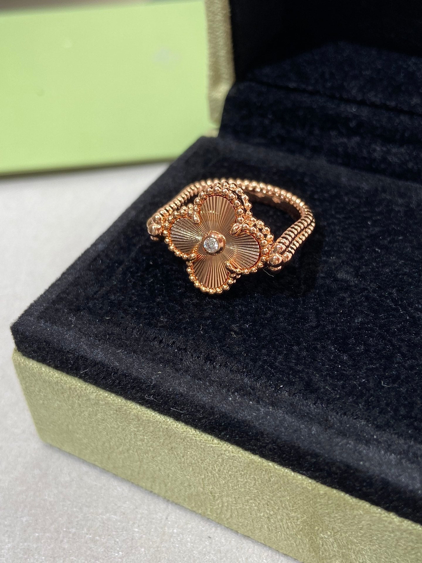 [Dawnora Jewelry]CLOVER RIVERSIBLE ROSE GOLD RING