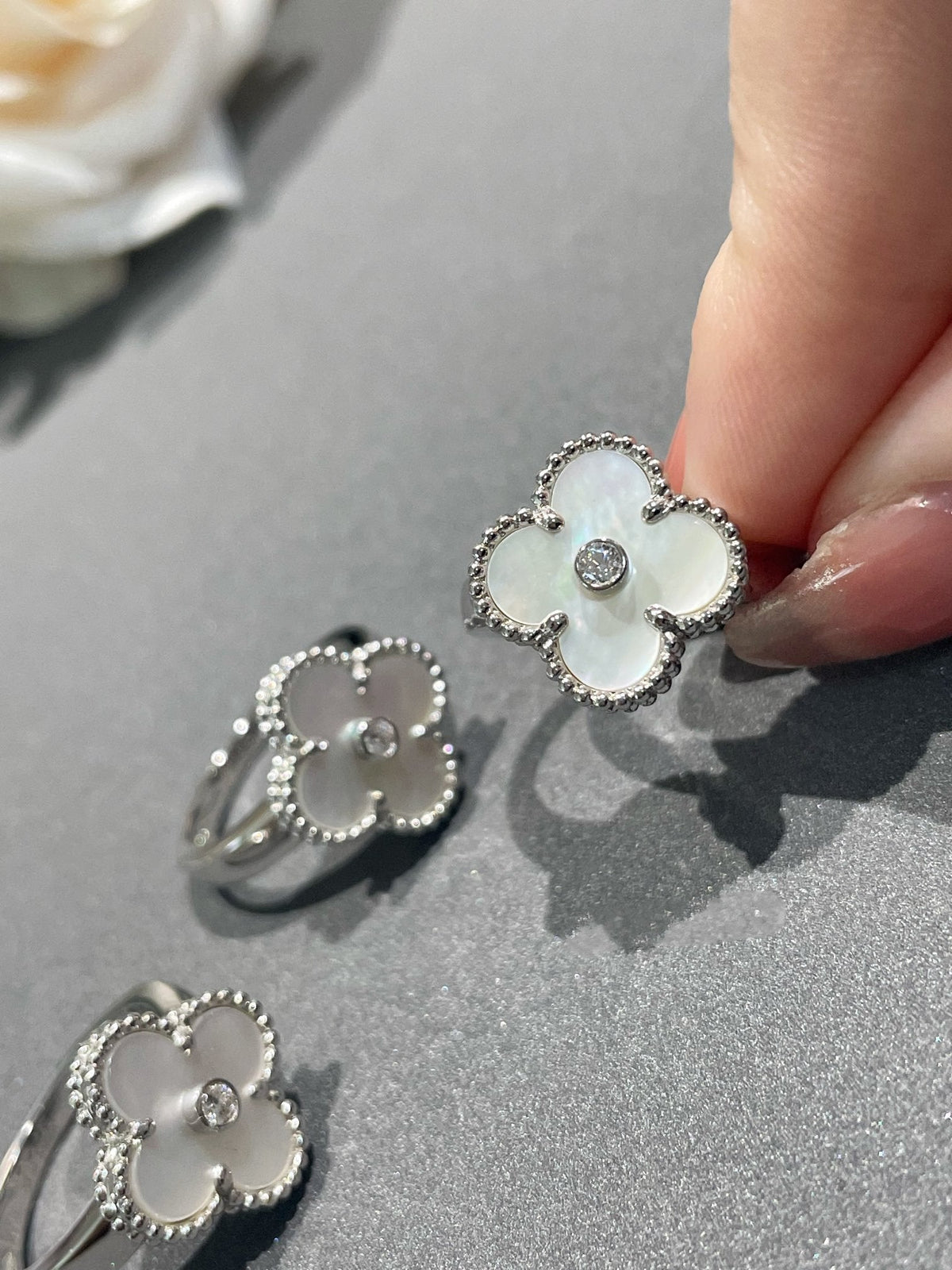 [Dawnora Jewelry]CLOVER SILVER MOP DIAMOND RING