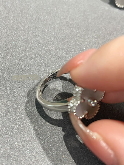 [Dawnora Jewelry]CLOVER SILVER MOP DIAMOND RING