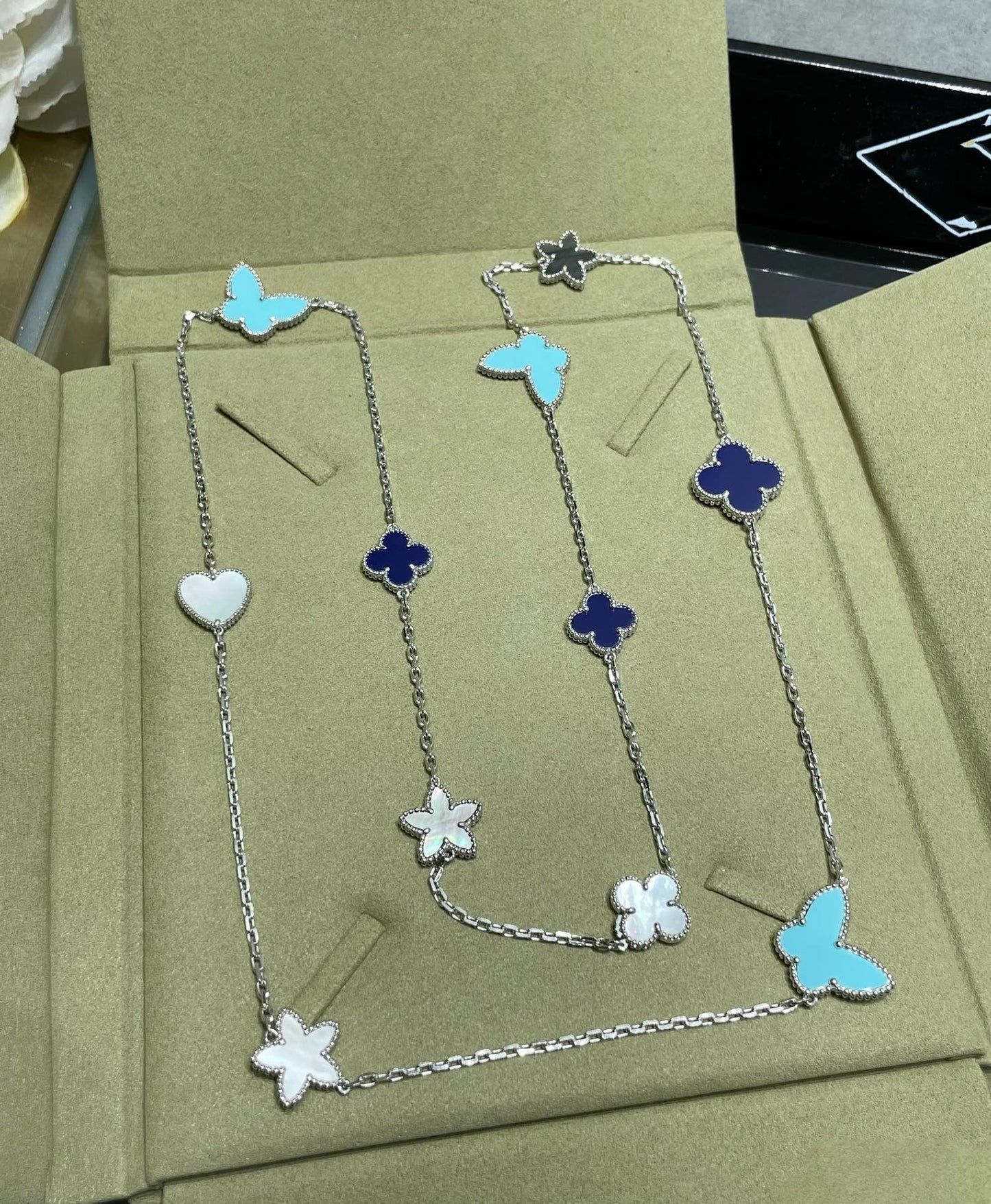 [Dawnora Jewelry]LUCKY CLOVER SILVER 11 MOTIF NECKLACE