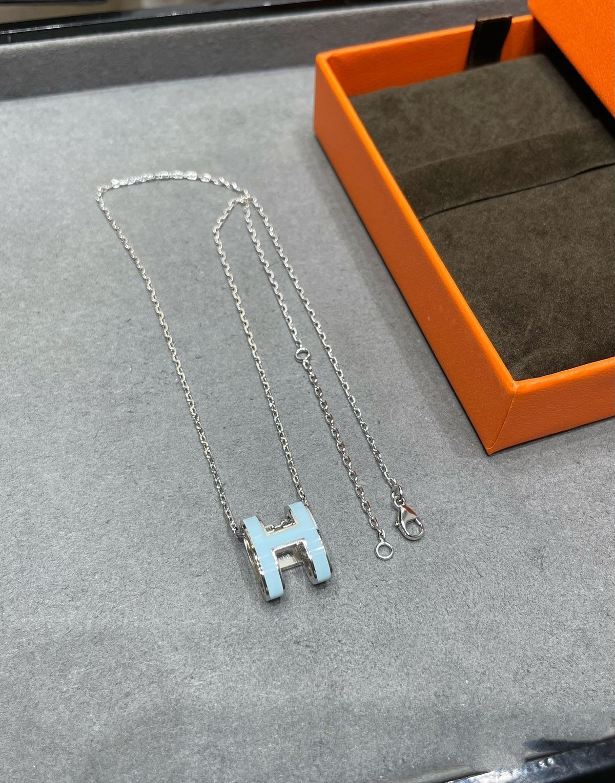 [Dawnora Jewelry]POP H SKY BLUE NECKLACE