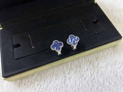 [Dawnora Jewelry]CLOVER PIETERSITE MEDIUM STUD EARRINGS