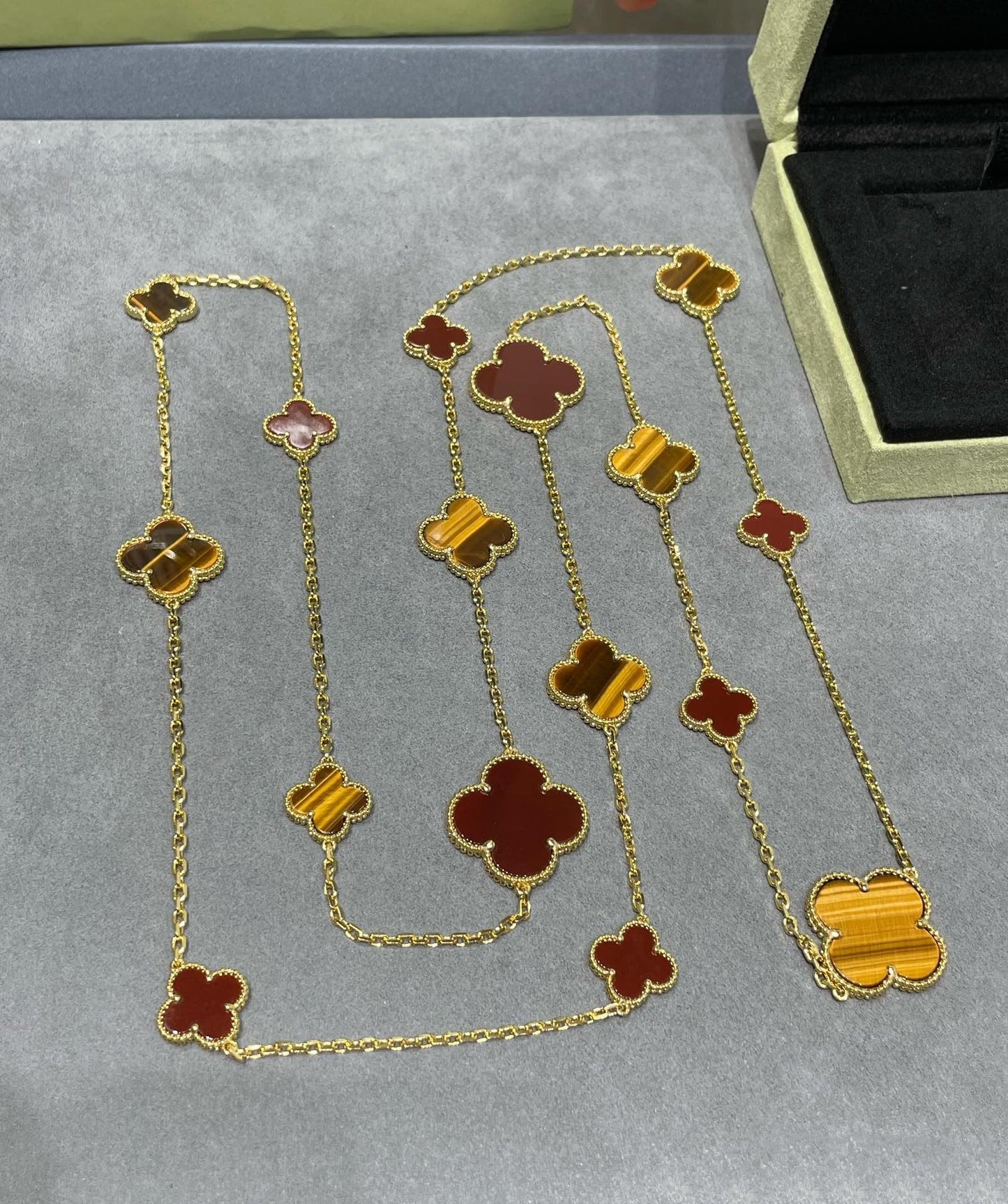 [Dawnora Jewelry]CLOVER 16 MOTIF CARNELIAN TIGER EYE ROSE GOLD NECKLACE