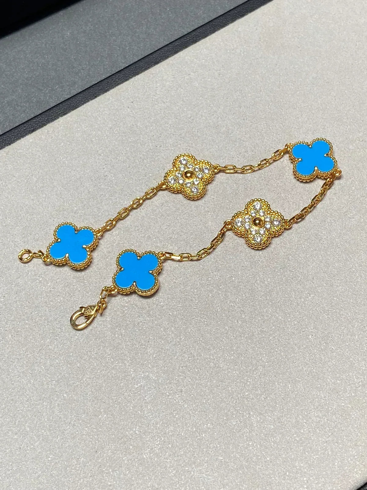 [Dawnora Jewelry] CLOVER 5 MOTIF BLUE AGATE BRACELET COLLECTION