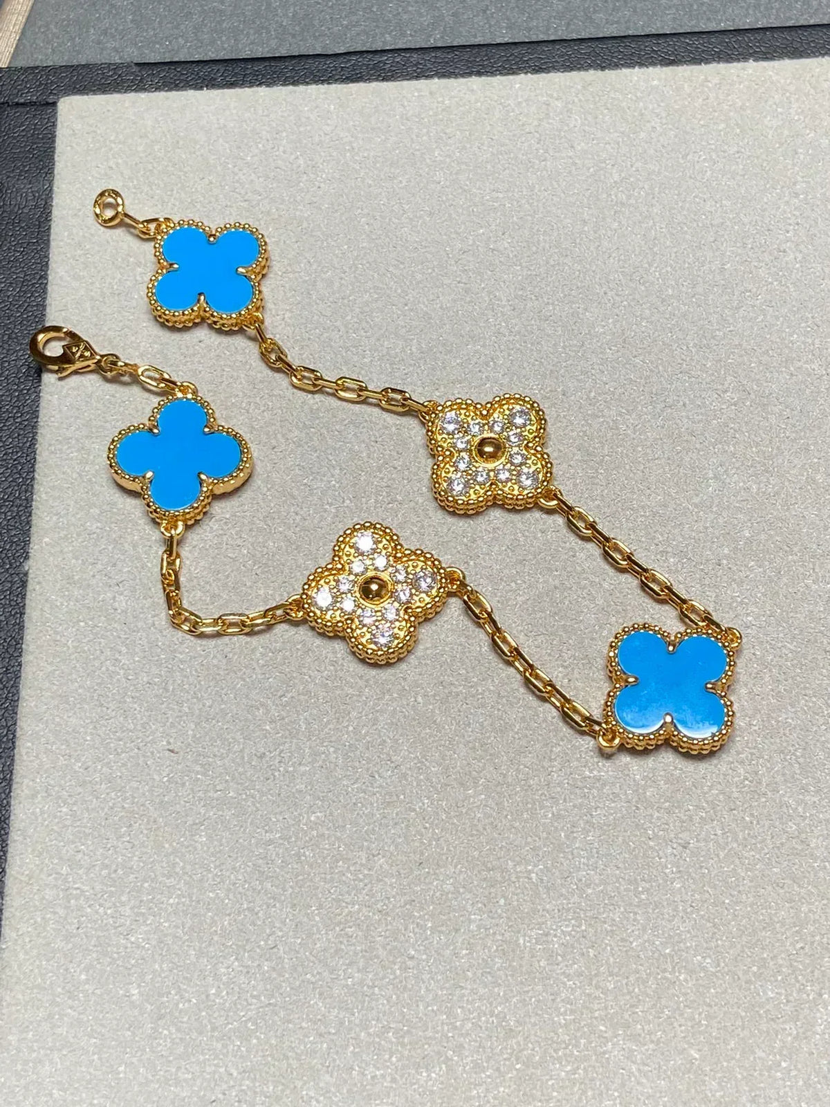 [Dawnora Jewelry] CLOVER 5 MOTIF BLUE AGATE BRACELET COLLECTION