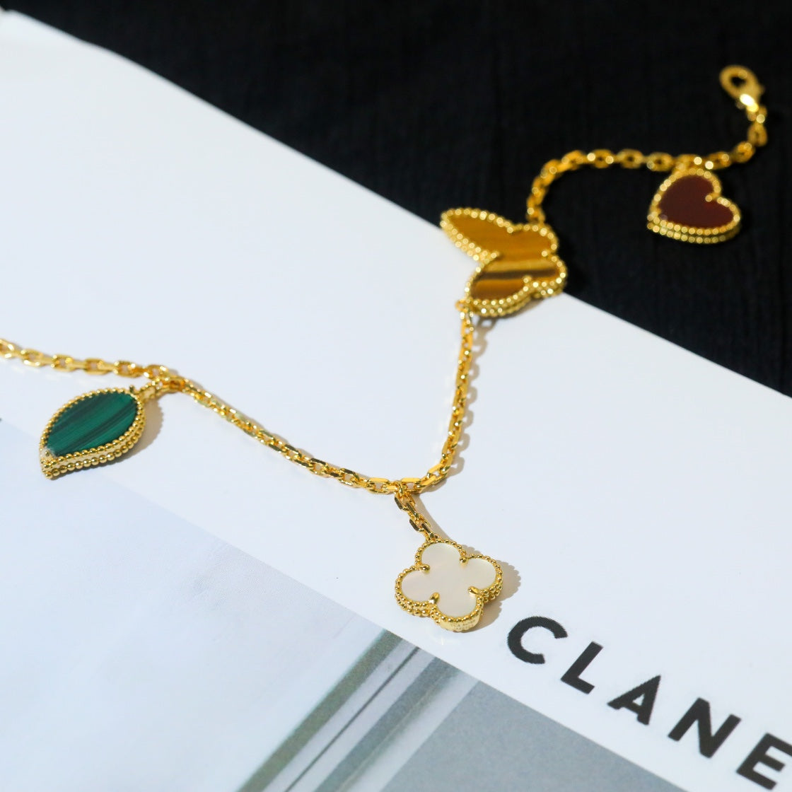 [Dawnora Jewelry]LUCKY SPRING 5 MOTIF GOLD BRACELET