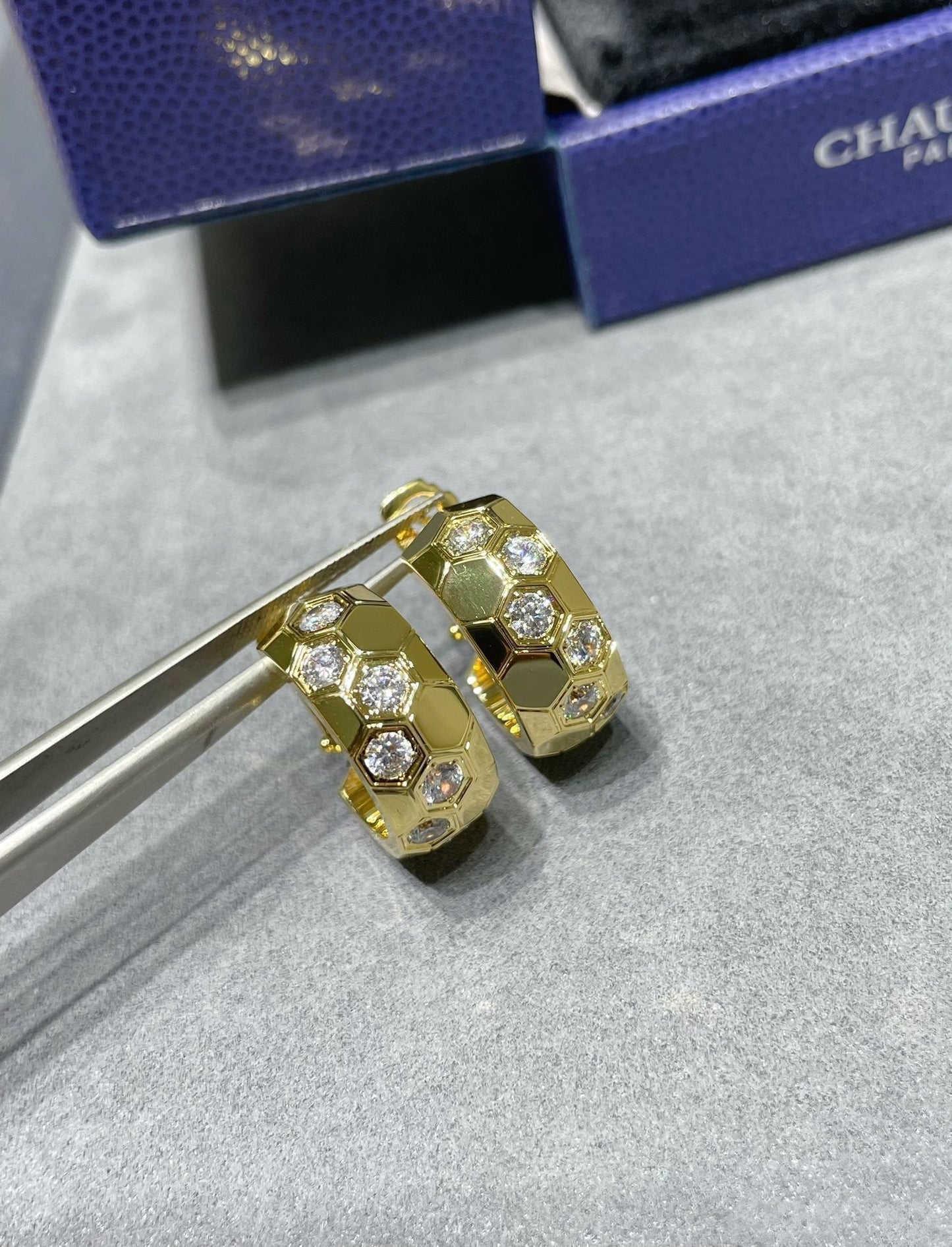 [Dawnora Jewelry]BEE LOVE DIAMOND HOOP EARRINGS