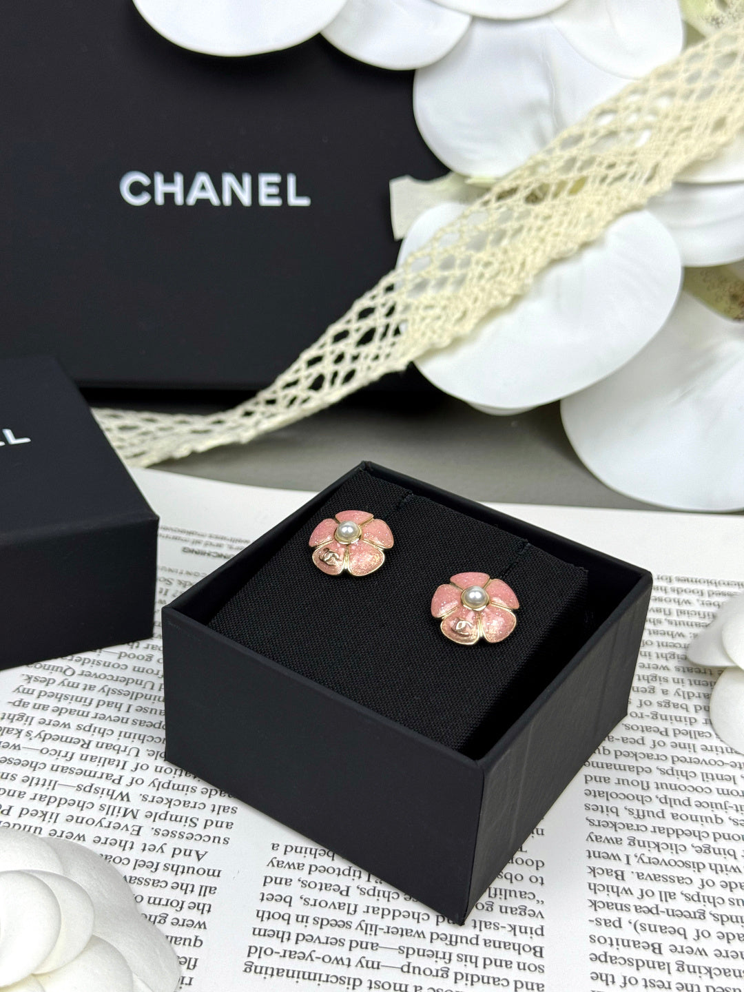 [Dawnora Jewelry]26C Pink Camellia Pearl Enamel Stud Earrings