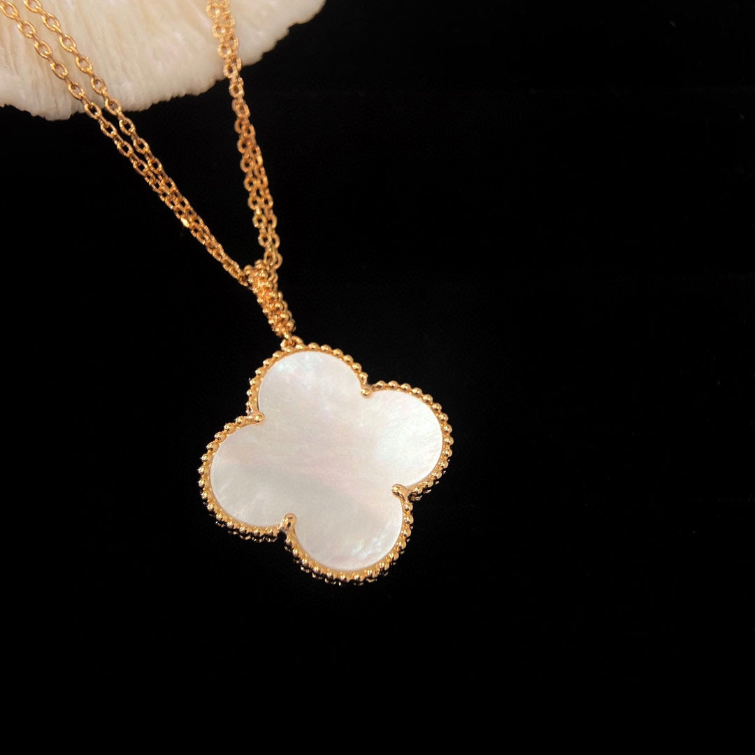 [Dawnora Jewelry]CLOVER 25MM MOP LARGE PENDANT NECKLACE