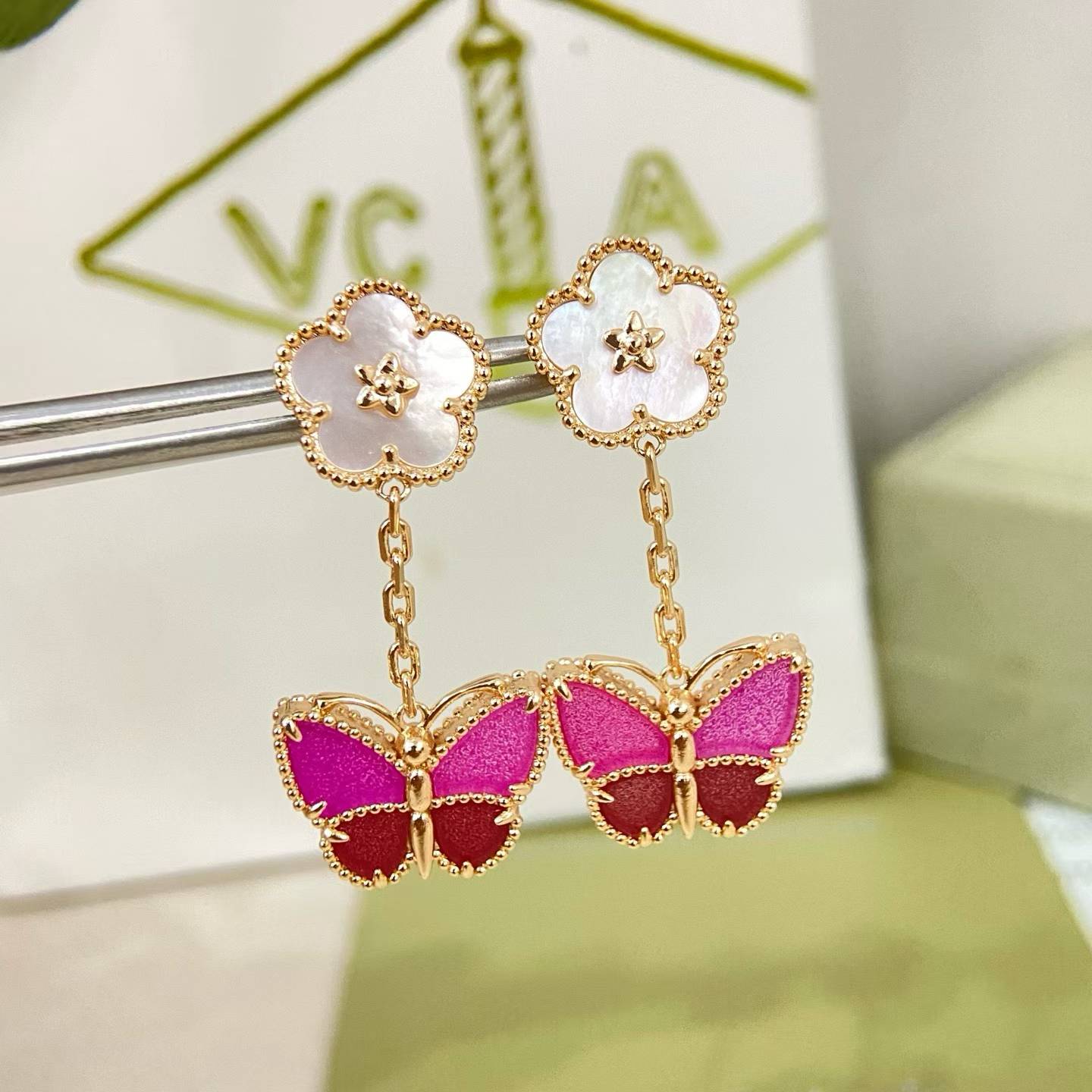 [Dawnora Jewelry]ROSE QUARTZ TWO‑FLOWER BUTTERFLY DROP EARRINGS