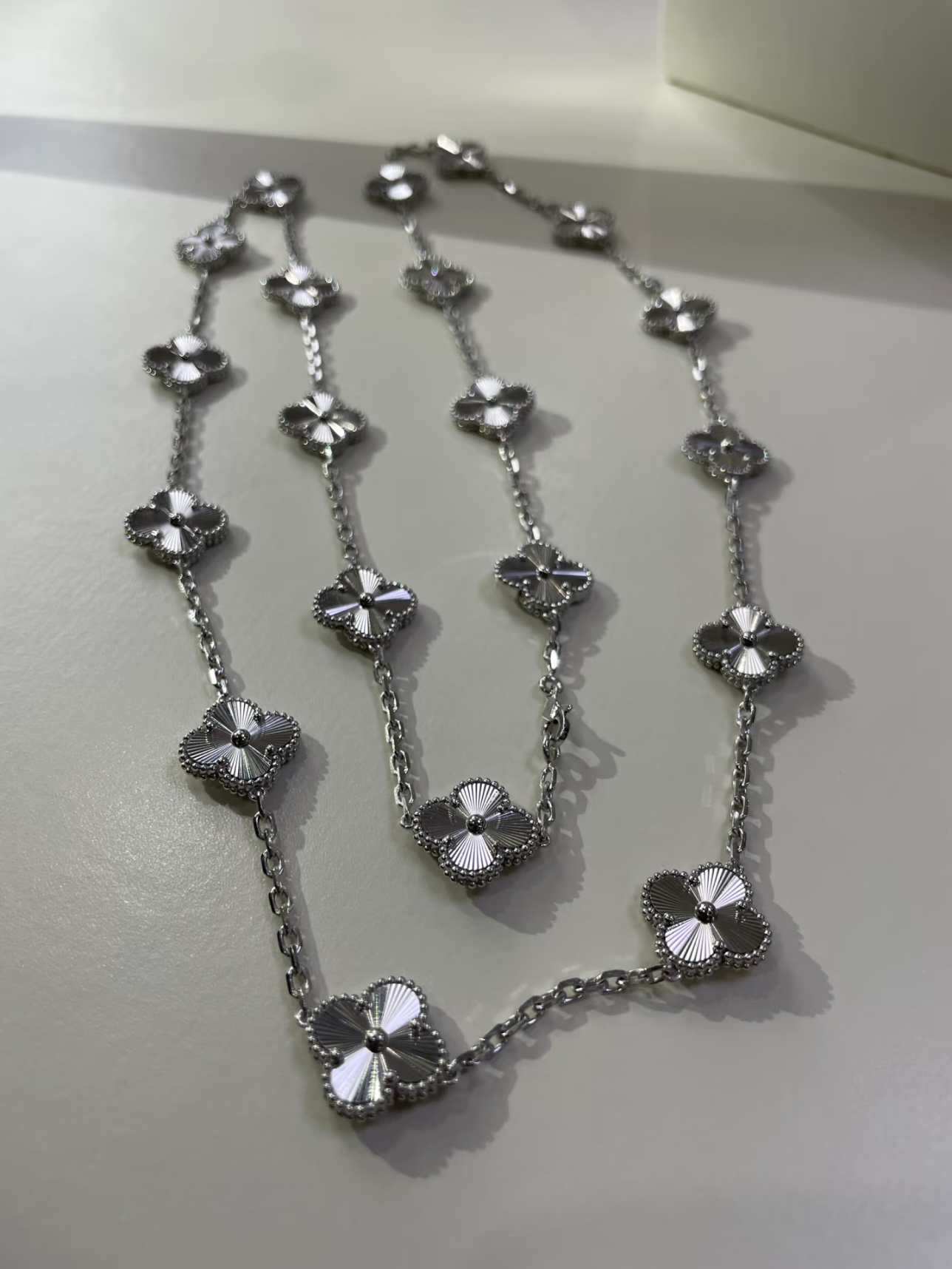 [Dawnora Jewelry]CLOVER 20 MOTIFS SILVER LASER