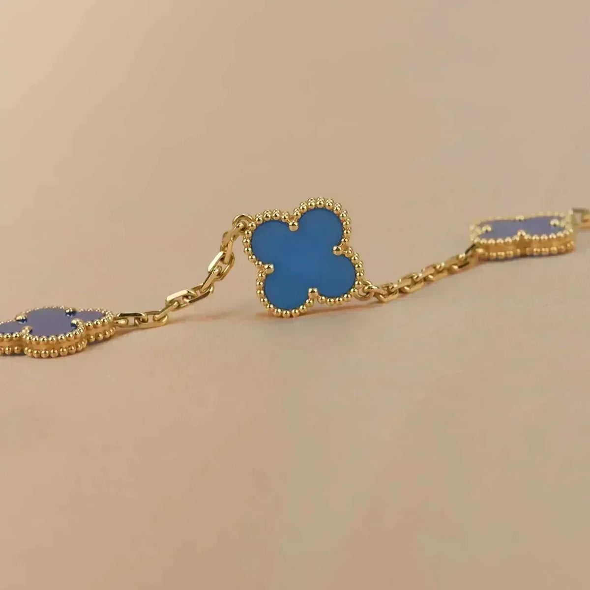 [Dawnora Jewelry] CLOVER 5 MOTIF BLUE AGATE BRACELET COLLECTION