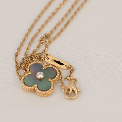 [Dawnora Jewelry]CLOVER 15MM DIAMOND AND MOTHER-OF-GREY NECKLACE