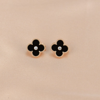 [Dawnora Jewelry]CLOVER MEDIUM 1 MOTIFS ONYX DIAMOND EARRINGS