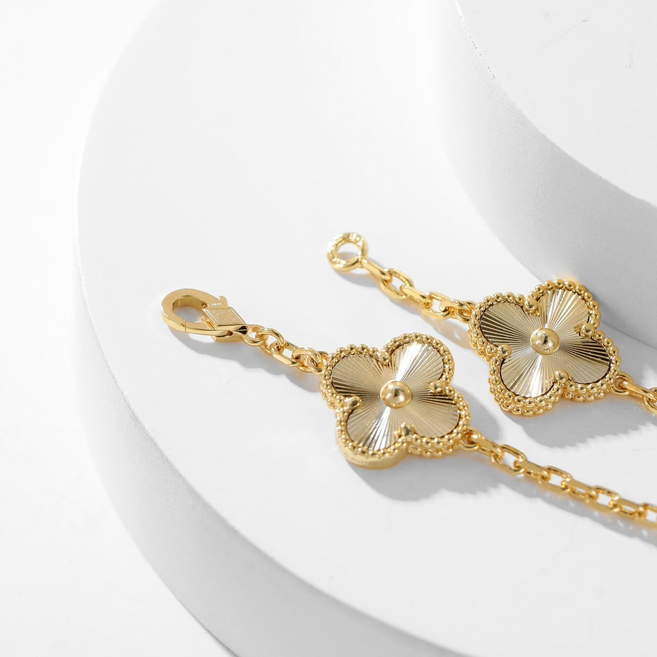 [Dawnora Jewelry]CLOVER 10 MOTIFS LASER NECKLACE