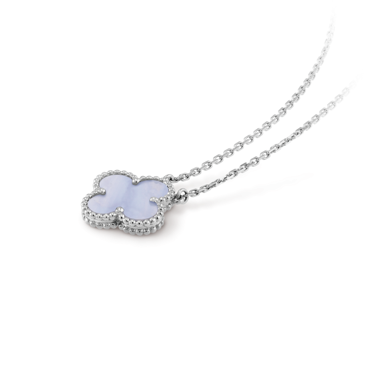 [Dawnora Jewelry]CLOVER 15MM BLUE CHALCEDONY NECKLACE SILVER