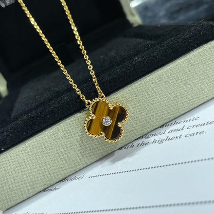 [Dawnora Jewelry]CLOVER 15MM DIAMOND AND YELLOW TIGER'S EYE AGATE necklace