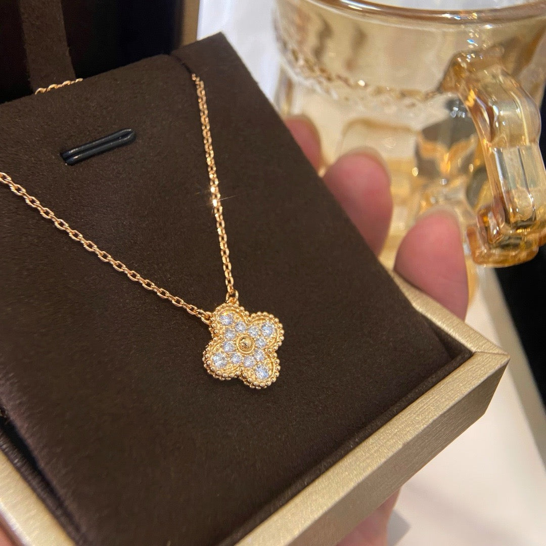 [Dawnora Jewelry]CLOVER 15MM DIAMOND SINGLE FLOWER NECKLACE