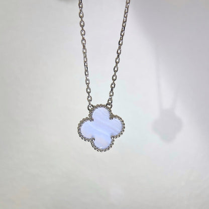 [Dawnora Jewelry]CLOVER 15MM BLUE CHALCEDONY NECKLACE SILVER