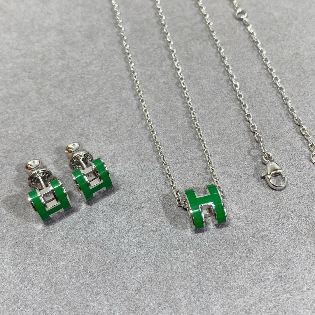 [Dawnora Jewelry]POP H GREEN NECKLACE SILVER AND GOLD