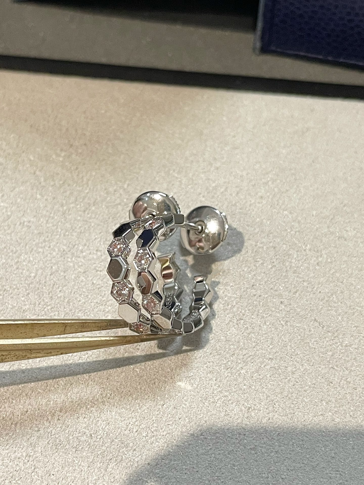 [Dawnora Jewelry]Hollow Design Four-Leaf Clover Flower Shape Ring