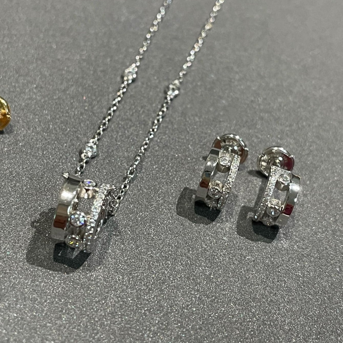 [Dawnora Jewelry]CHAIN MOVE ROMANE PEDAND NECKLACE
